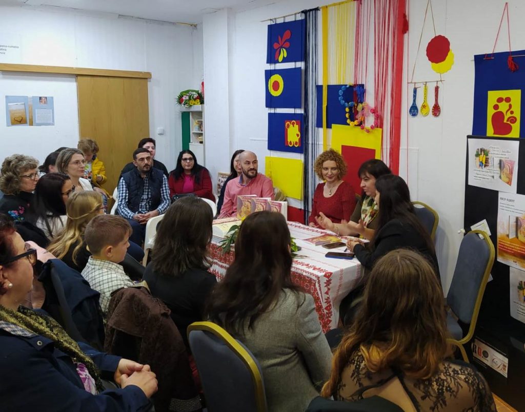 Lansare de carte în comunitatea românească din Valencia: Anca Albert și a sa ”La Alfombra”