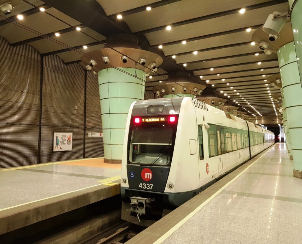 Programul pentru metrou și tramvai în Valencia, Săptămâna Mare și de Paște, aprilie 2022